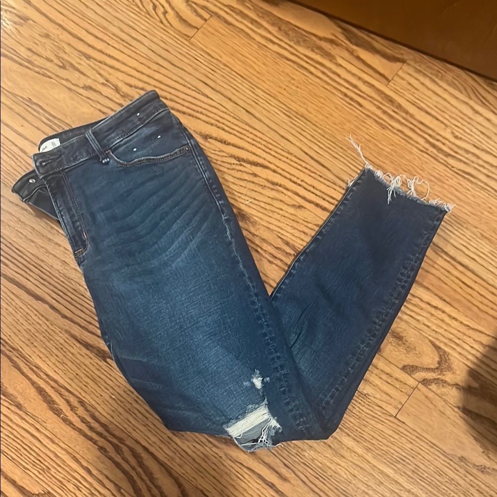 A&F Women's Distressed Dark Blue Jeans size 12